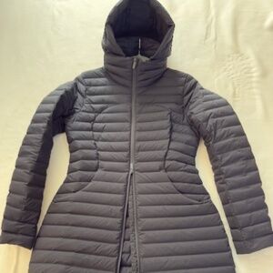 Lululemon “Pack it Down 700-Down Fill Long Jacket” Black, 8, worn once, like new